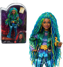 Disney Descendants: the Rise of Red Fashion Doll  Accessory Uliana, Younger Sis