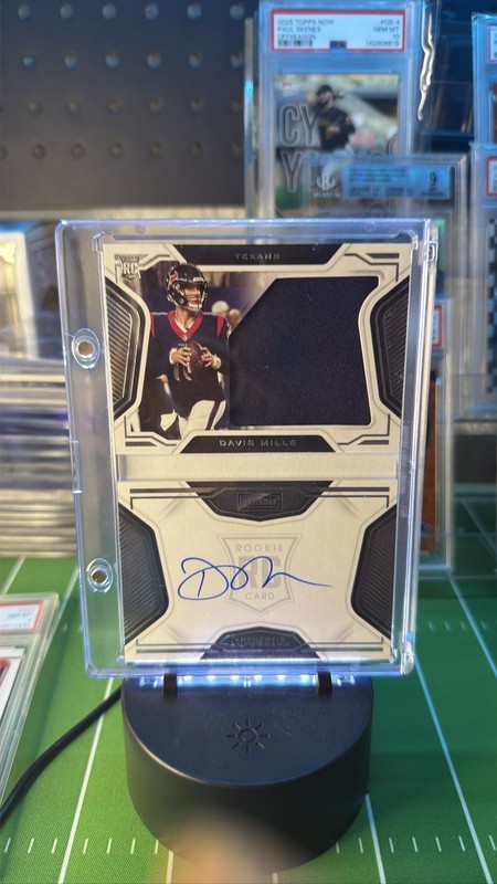 2021 Panini Playbook Davis Mills Rookie Patch Auto Booklet 299