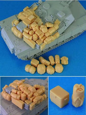 1/72 Scale Resin Tank Rear Stowage Set Modern AFV Gear Bags Packs Military Model