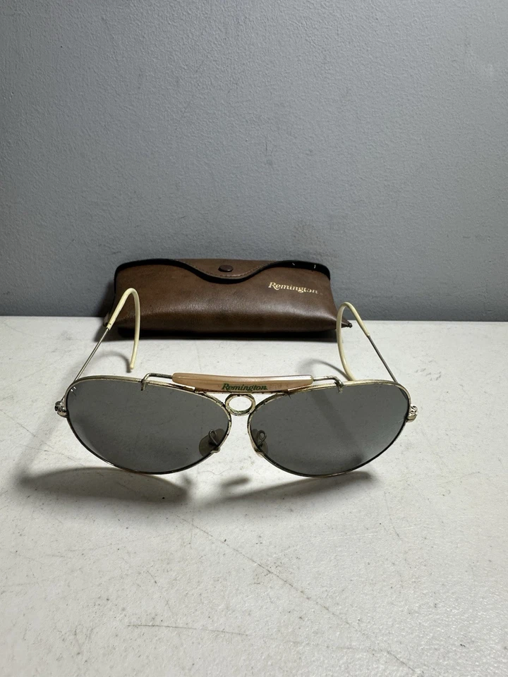 Óculos de Tiro Aviador Vintage Remington com Orelha Laço e Estojo Original - Imagem 2 de 4