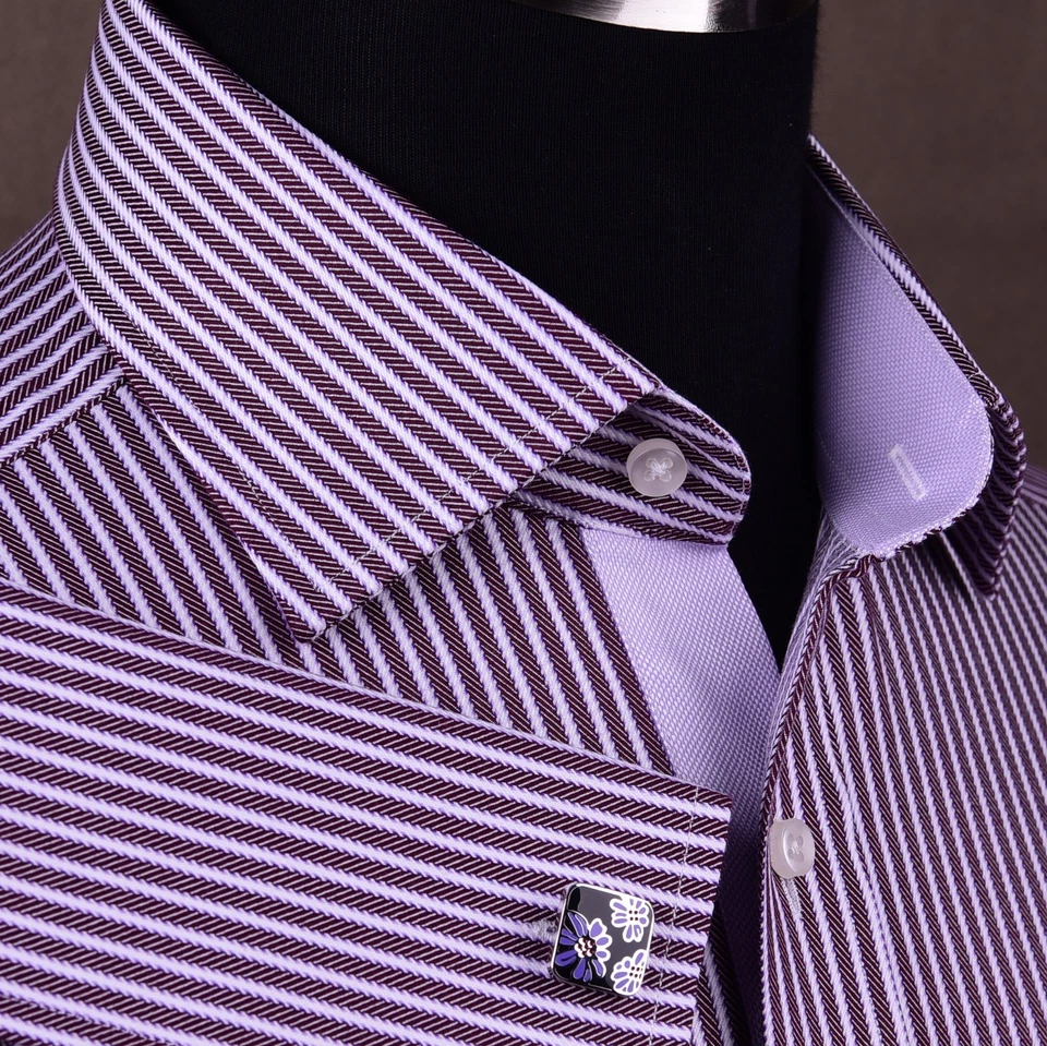 Camisa de vestir formal de negocios púrpura para hombre sarga espiga rayas lila Oxford GQ Foto 2 de 4