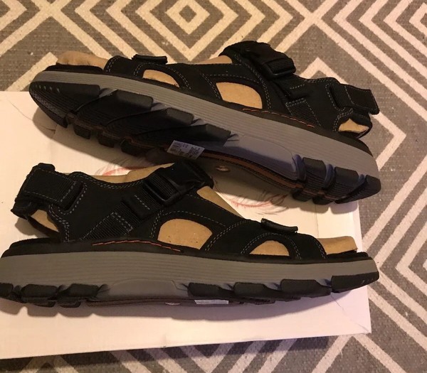 clarks active sandals