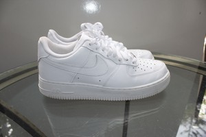 Nike Men's Air Force 1 Low Triple White Sneakers 316122 111 - Size 9 EUC 888408393203 | eBay