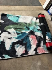 Ruggable  colorful Washable Area Rug brand new in box 8’x10’ With Pad