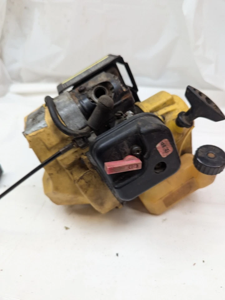 Mcculloch 60sx Weed Trimmer Power Head - Image 3 of 4