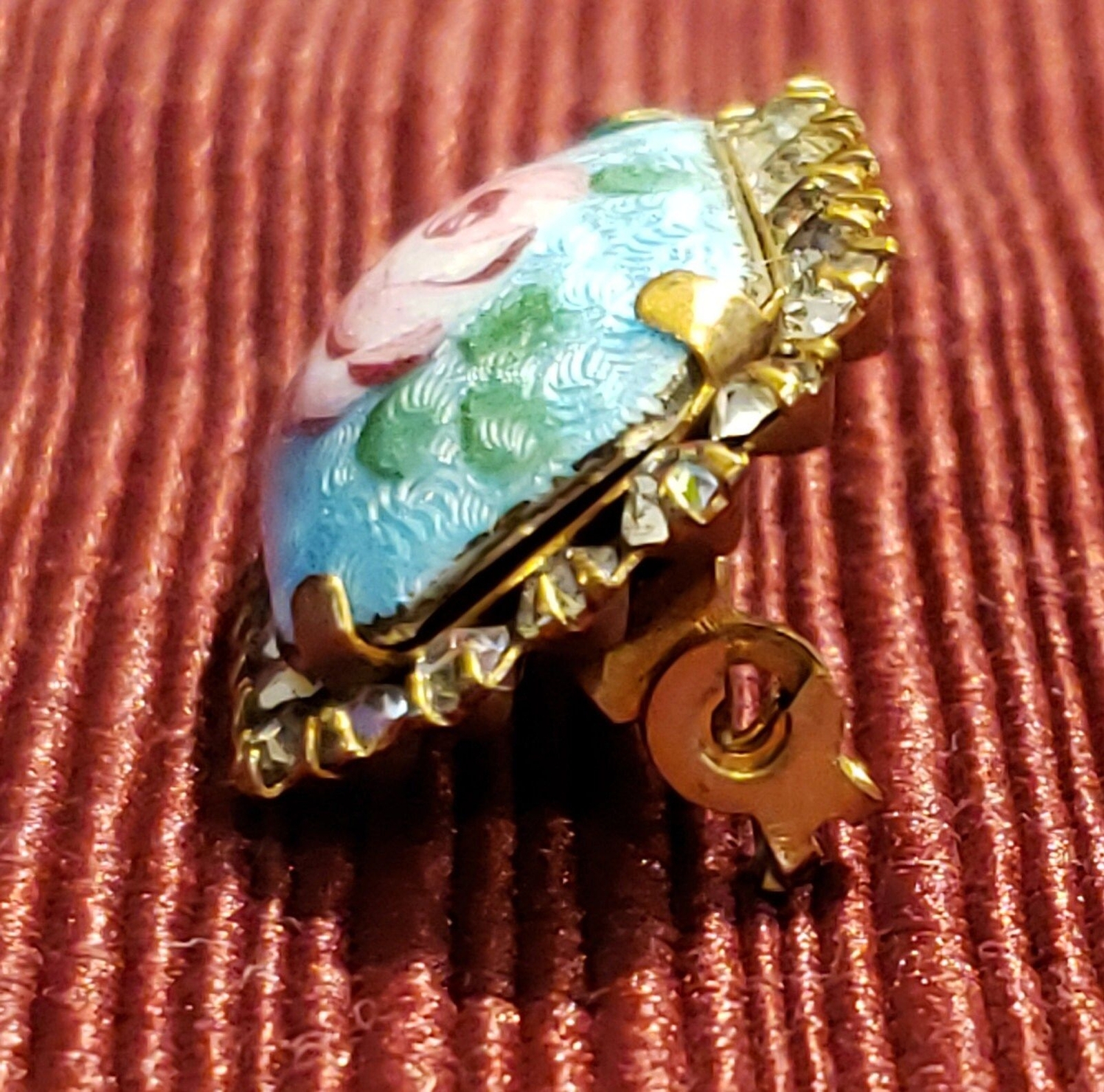 Vintage Unsigned Rose Pin, Rectangular Shape Broo… - image 6