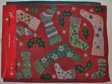 Tapestry Table Runner Christmas Stocking Sock Red Holly Berry Green Holiday NEW