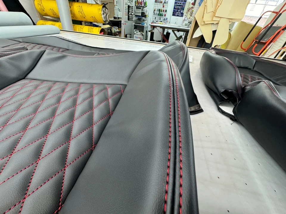 Kit de tapicería de asiento Ford Mustang 1987-1993 (kit completo F/R) Foto 3 de 4