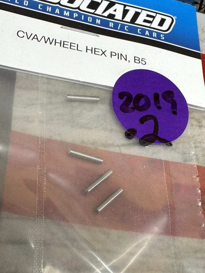Team Associated 91436 CVA/Wheel Hex Pins for: B5 -NewInPack- - Image 3 of 4