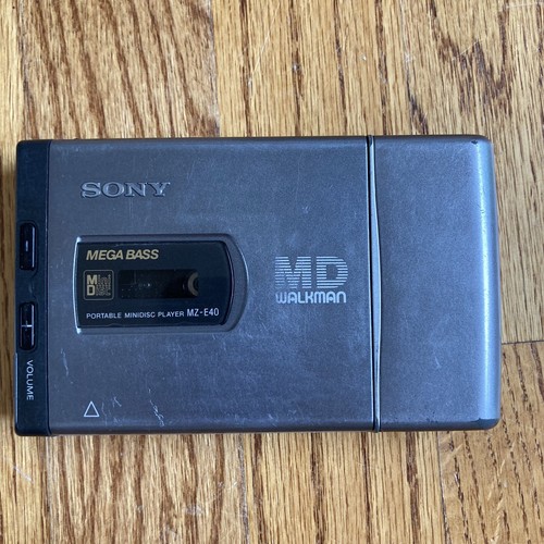 SONY WALKMAN MD MINIDISC PLAYER MZE40 Works Perfectly Untested but