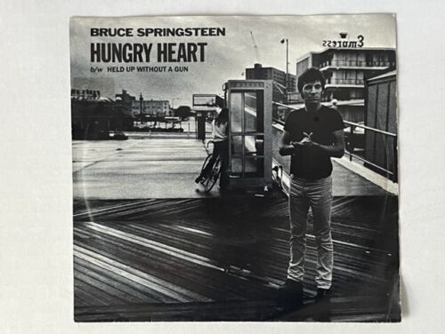 Springsteen Hungry Heart b/w Held Up 45 obr./min Australia - Zdjęcie 1 z 4