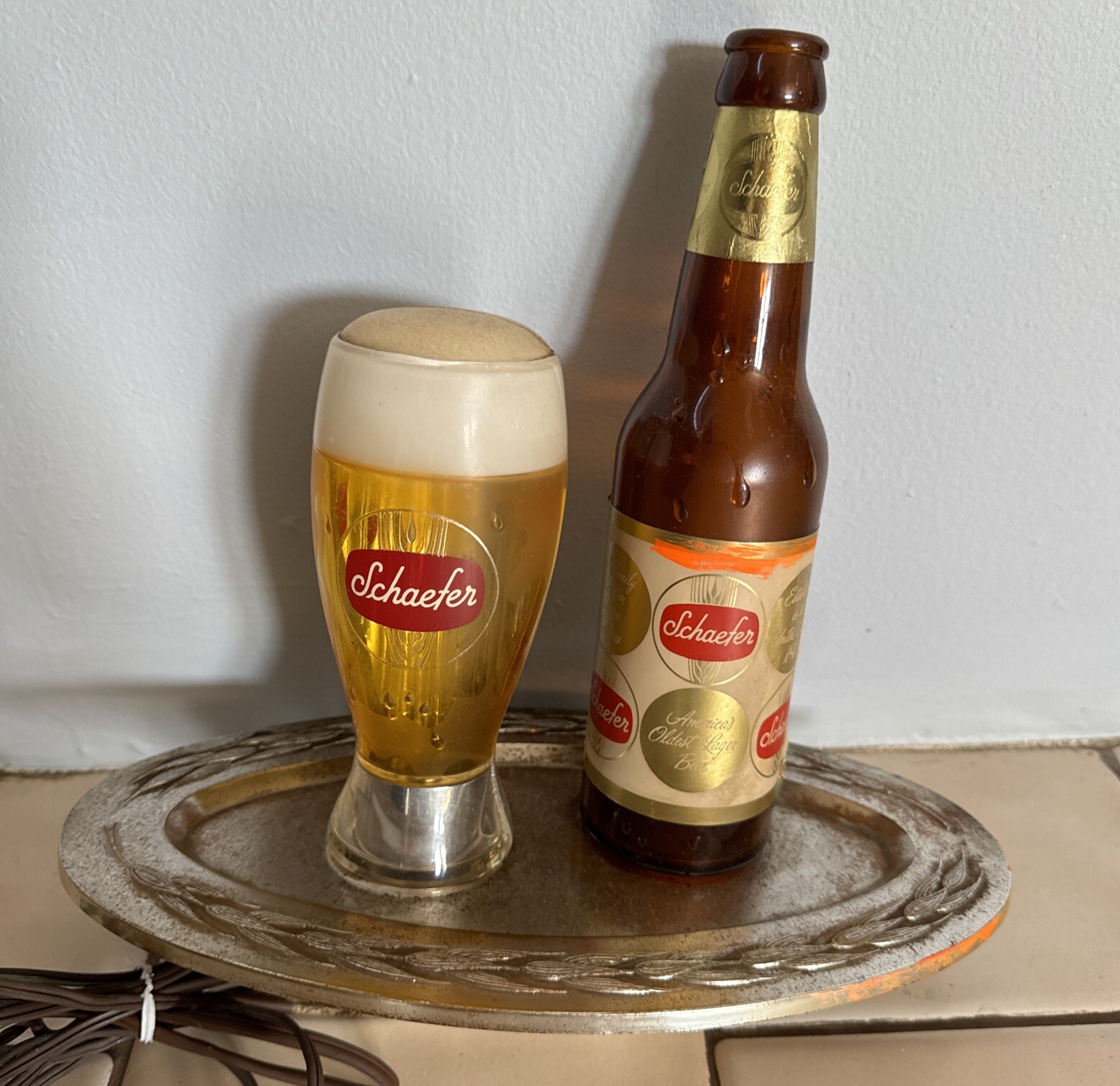 VINTAGE SCHAEFER BEER GLASS BUBBLER BOTTLE LIGHTED BEER BAR WALL SIGN