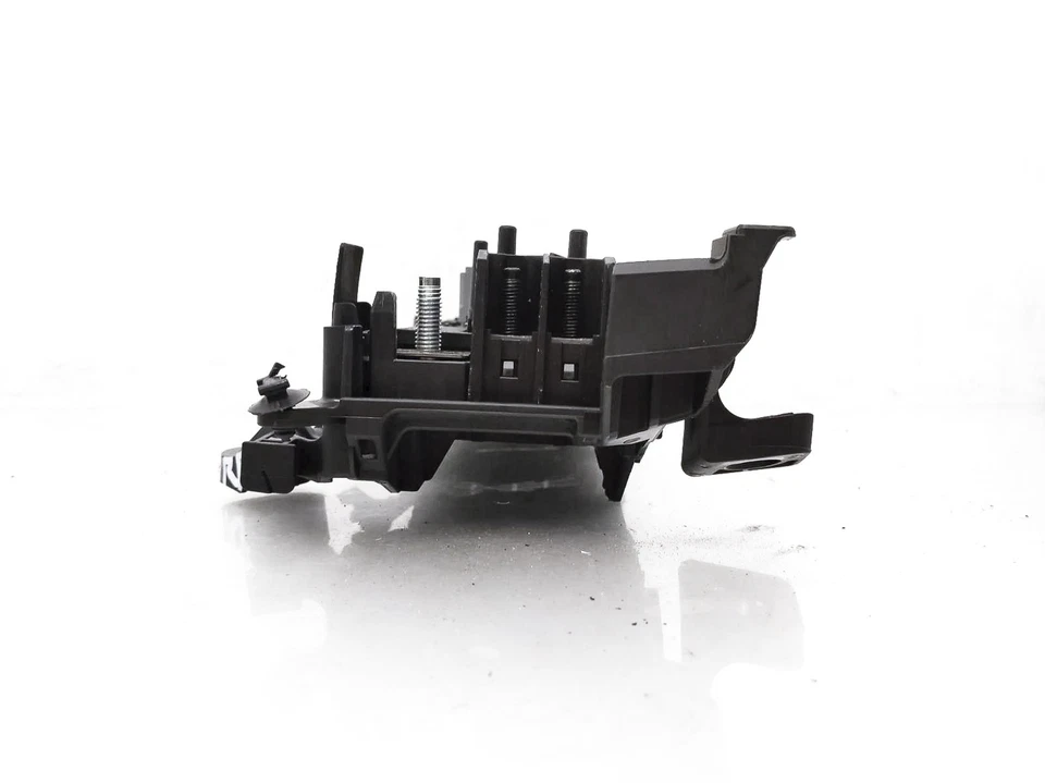 Caixa de fusíveis interna para sala de passageiros Mercedes-Benz Gla250 2015-2020 2469067200 - Imagem 2 de 4