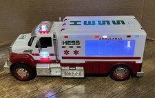 2020 Hess Ambulance Fire And Rescue Truck Sirens Lights No Box