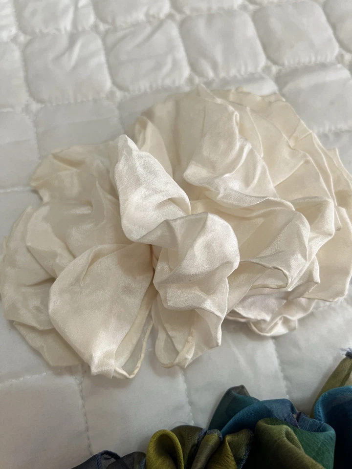 Lote de 2 clips de pasador retro con moño de pelo hinchado Madonna vintage años 80 tela sedosa Foto 3 de 4