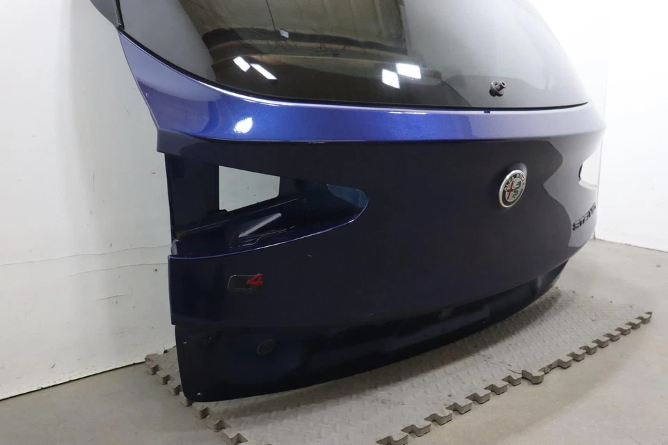 Alfa Romeo Stelvio 2018-2025 puerta levadiza trasera puerta trasera cubierta de carcasa OEM azul_092 Foto 4 de 4