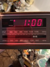 Vintage General Electric GE AM FM Radio Alarm Clock Model 7-4601A TESTED/WORKS