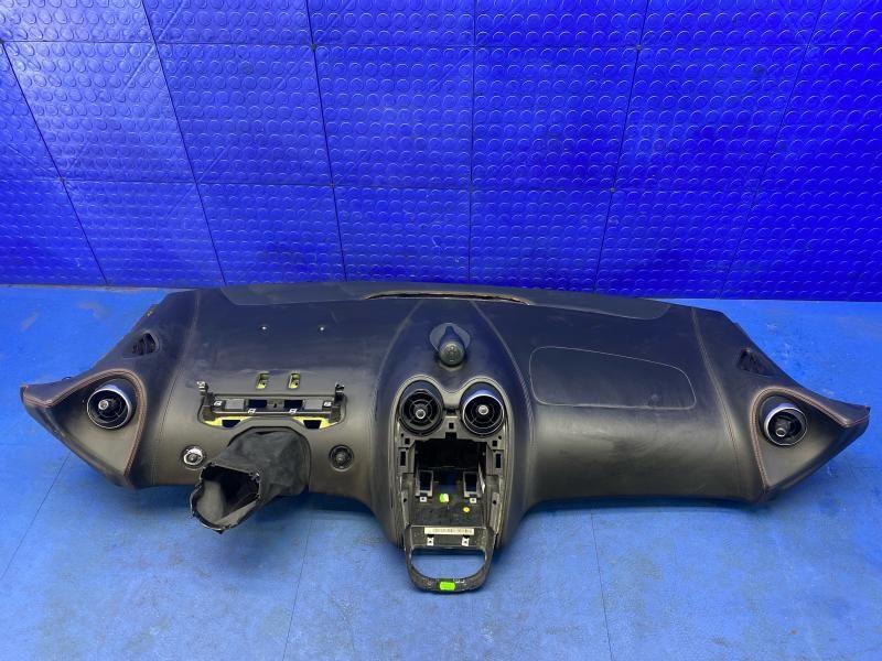 2016-2021 MCLAREN 570S FRONT DASHBOARD INSTRUMENT DASH PANEL LEATHER *SCRATCHES*