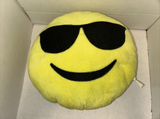 Gafas de sol con almohada de felpa amarilla Emoji Expressions geniales emoji cojín suave