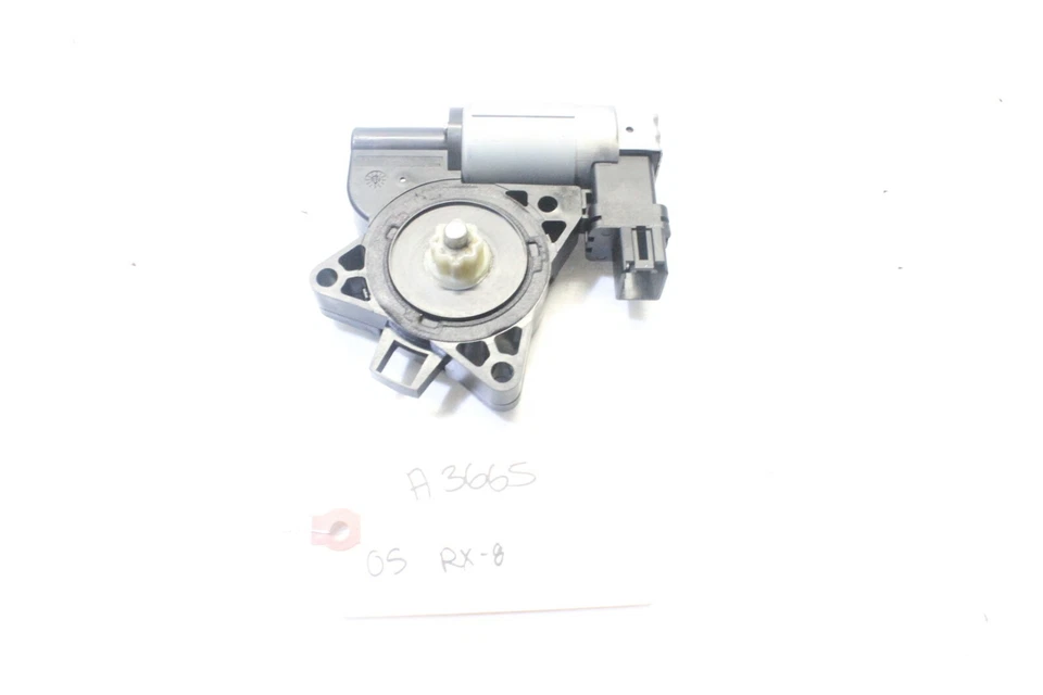 Mazda RX-8 LH 2005 ventana lateral del conductor montaje del motor A3665 Foto 2 de 4