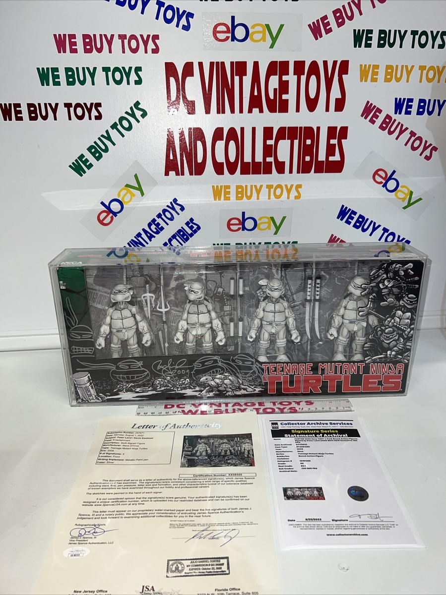 Teenage Mutant Ninja Turtles B&W - 2008 NECA SDCC Signed Teenage Mutant Ninja Turtles B&W - 2008 NECA SDCC Signed