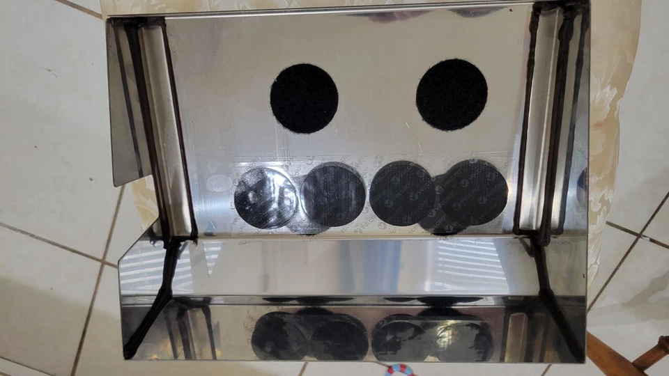 Cubierta de caja de fusibles roja fibra de carbono placa "SS" 2 piezas se adapta a 16-21 Chevy Camaro SS V8 Acc Foto 3 de 3