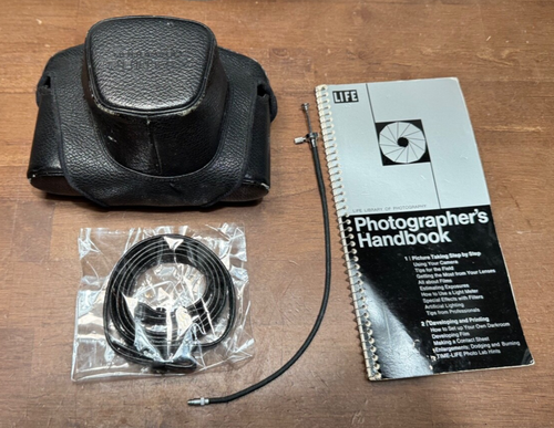 Pentax Spotmatic with 50mm f1.4 Super-Takumar M42 screw-mt lens w/new battery ++ - Picture 2 of 14