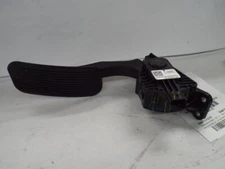 TAURUS    2015 Accelerator Parts 461031