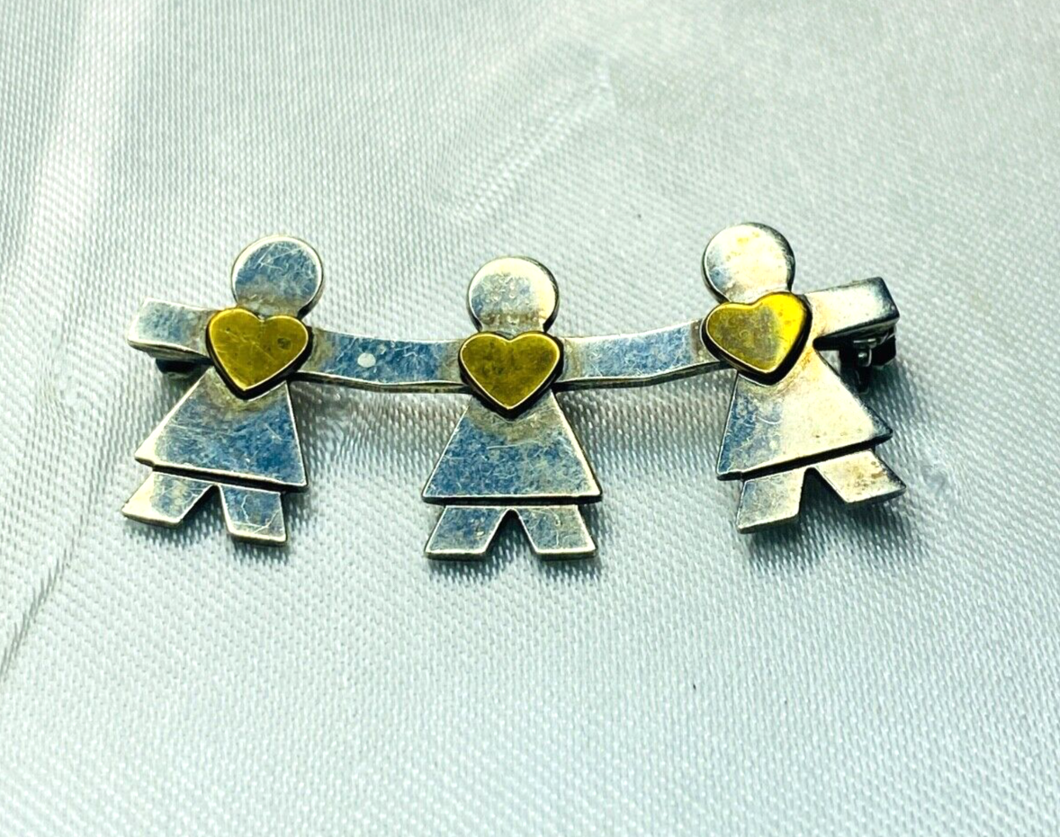 Sterling Silver 925 Naldo Brooch Girls Holding Hands with Gold Plated Hearts