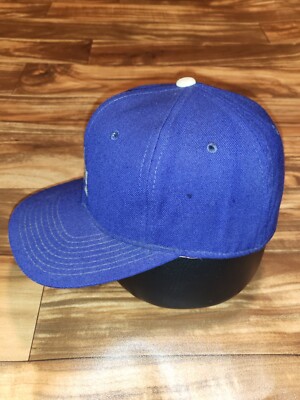 Vintage Rare LA Dodgers MLB Sports Specialties Plain Logo Fitted