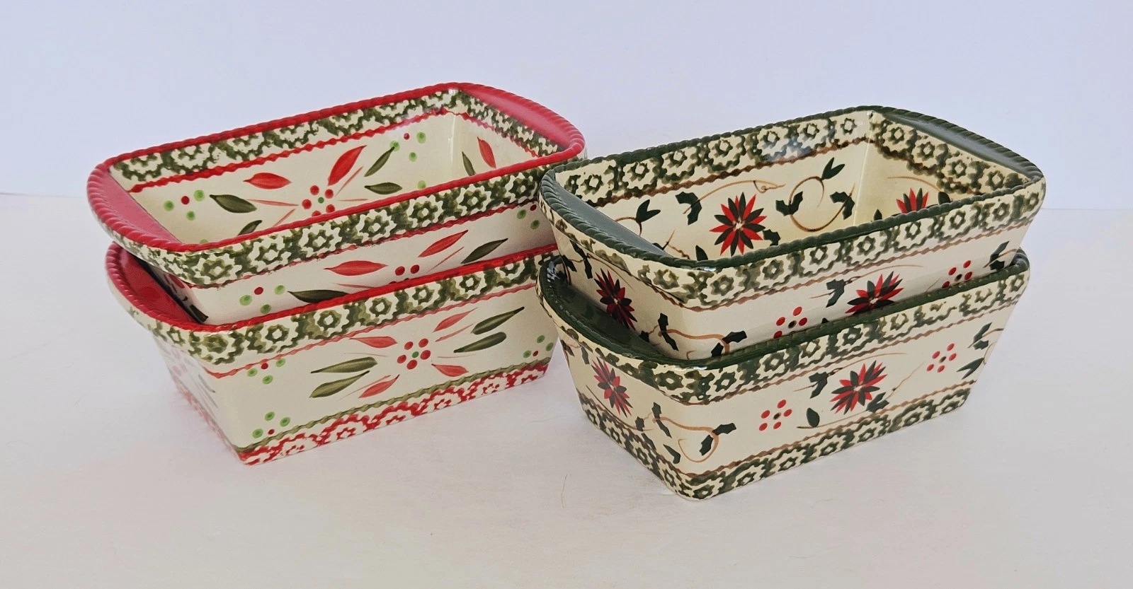 4 Temp-Tations by Tara Old World Red-Green/Poinsettia Mini Loaf Pans Ovenware
