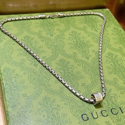 Gucci Silver Curb Chain Necklace with Logo Clasp, Box Closure, No Stone