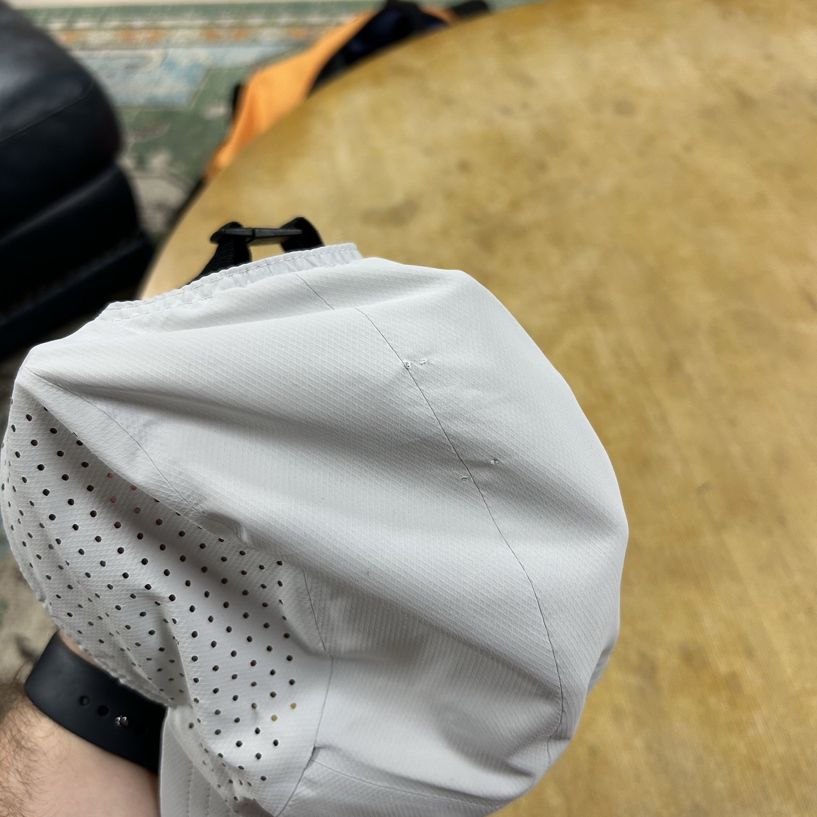 On Running Lightweight Gray Performance Wicking C… - image 9