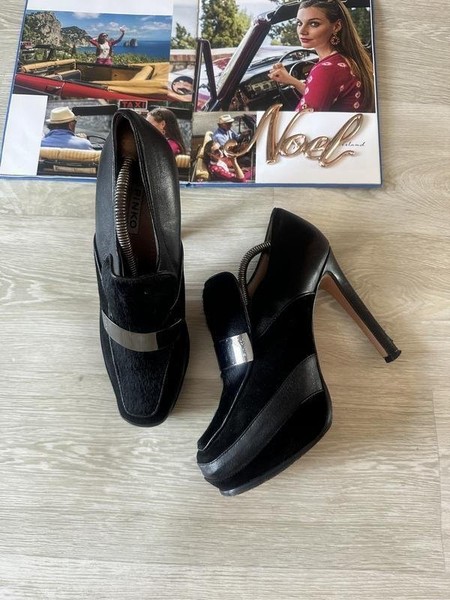 Women Pinko Ankle Boots Black Leather 40