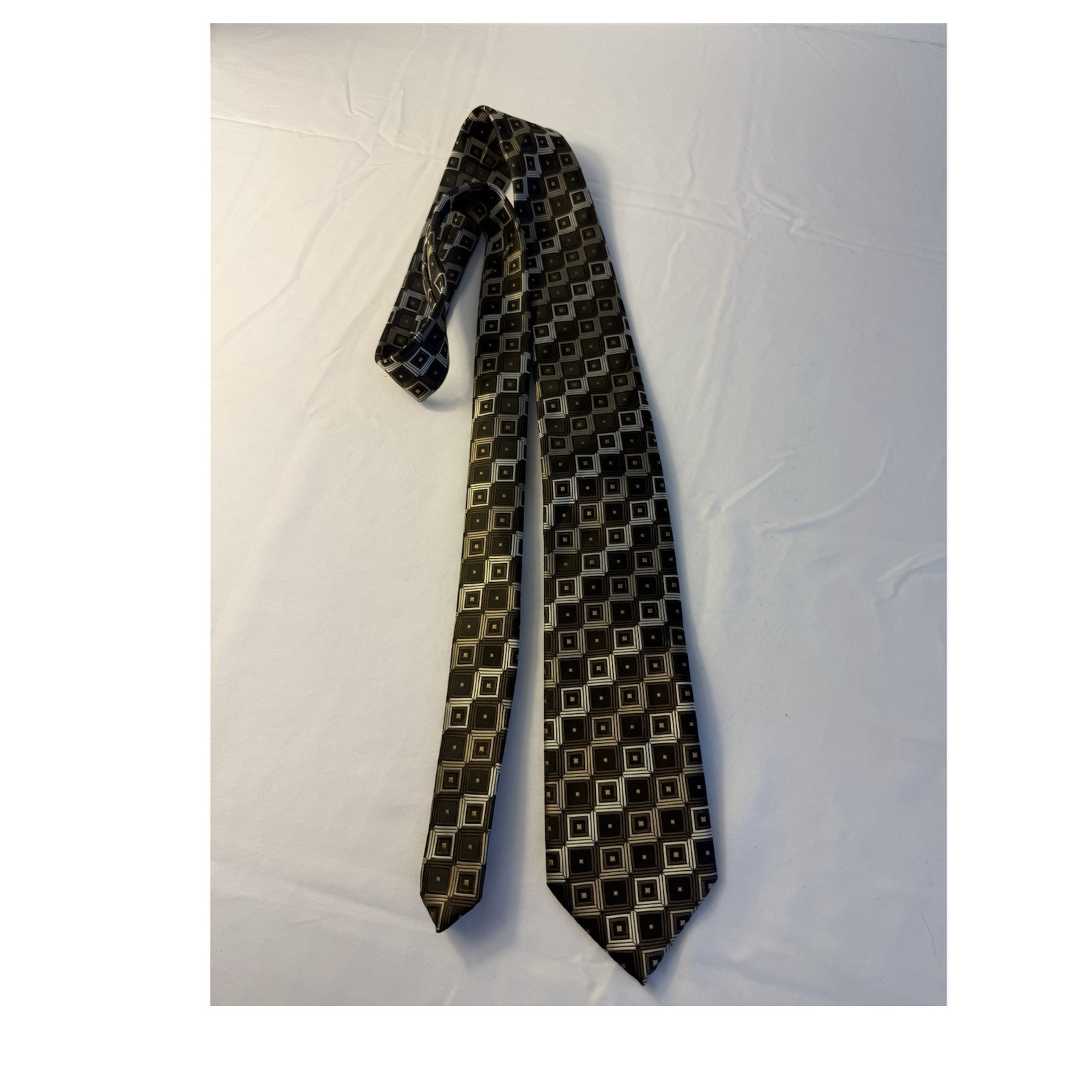 Bergamo New York Men's Black Gold White Geometric 100% Polyester Handmade Tie