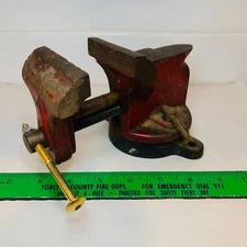 Vintage Indestro Mfg Small Red Cast Iron Swivel Bench Mount Vise 2.5" Jaw Width