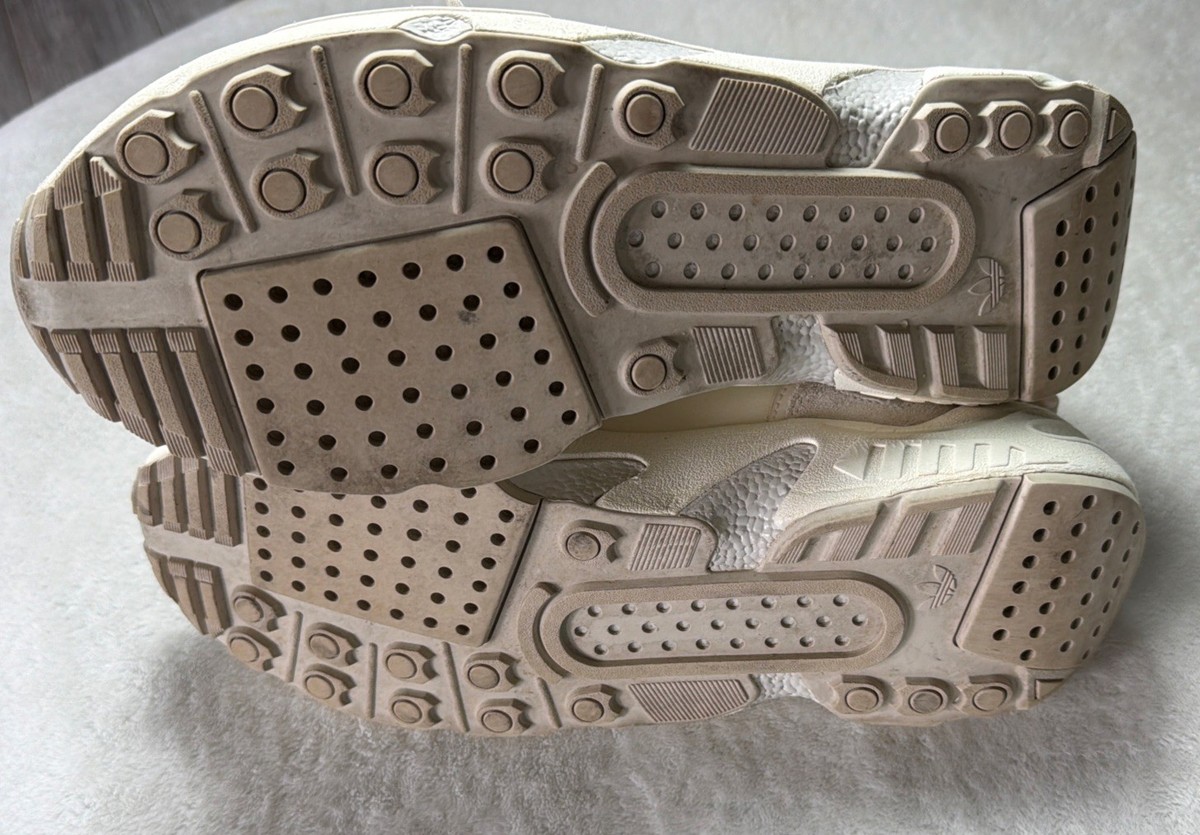 New Adidas Originals ZX 22 Boost Running Shoes Sneakers - Cream