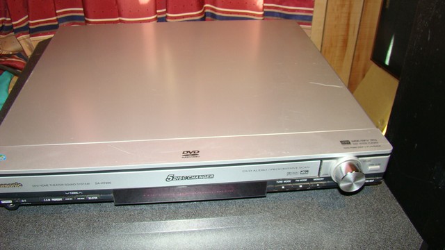 Panasonic 5 Disc DVD Home Theater Sound System Model: SA-HT690 unit #1