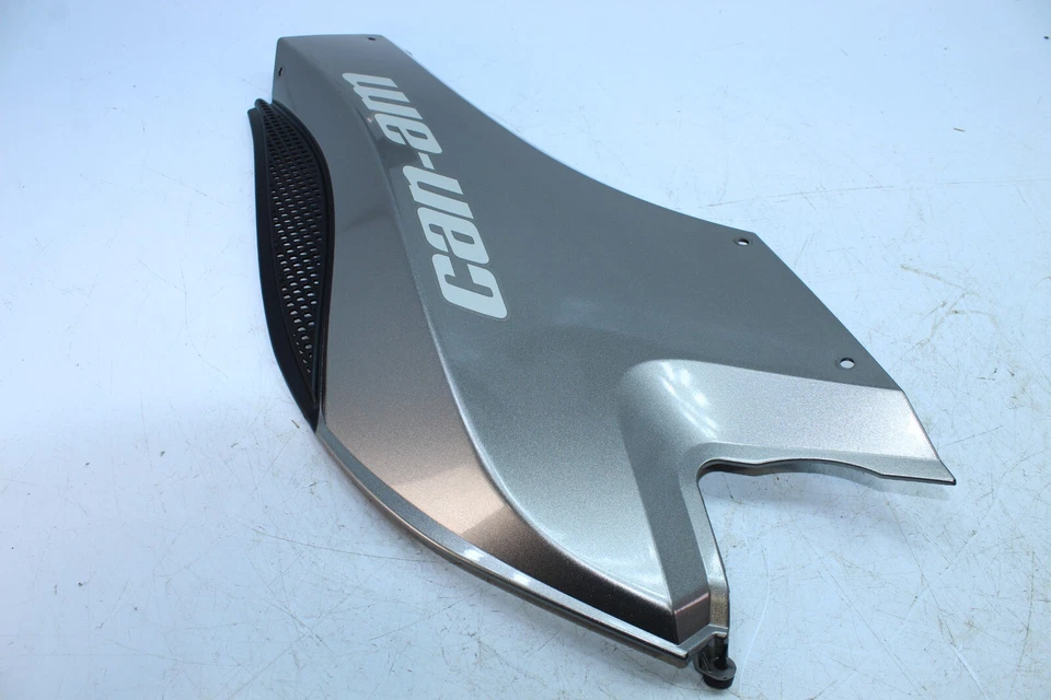2011 CAN-AM SPYDER RS ROADSTER RIGHT UPPER SIDE PANEL COVER SILVER 705006255 - Image 4 of 4