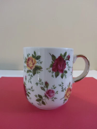 Royal Albert Old Country Roses Classic IV Fine  China "Mug " Made In Indonesia