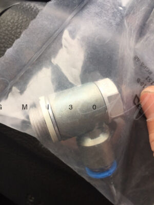 1PC Angle valve for warp knitting machine (5403500092), diverter valve #E6*