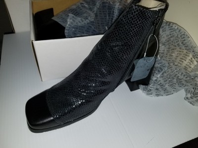 wide width ankle boots