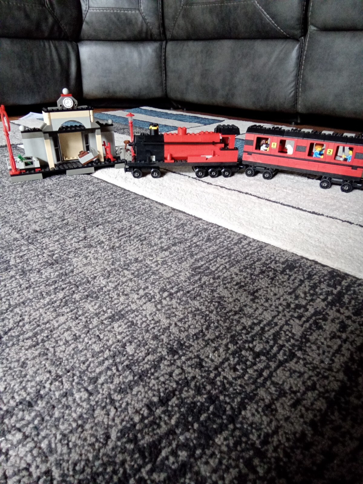 Picture 1 of 5