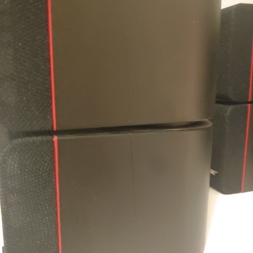 Set 4 altoparlanti Bose Redline doppio cubo Acoustimass con connessione RCA - Foto 8 di 12