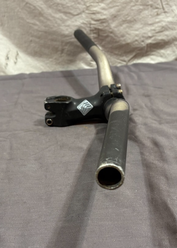 Easton EA50 650mm Aluminum Riser Handlebar GT 75mm Black Aluminum Stem - Picture 4 of 7
