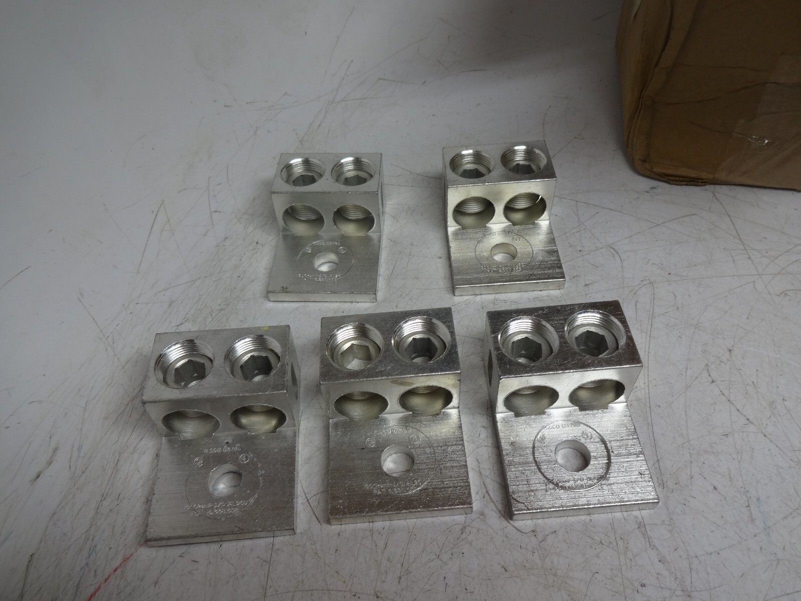 Lot of 5 Ilsco D3785 Mechanical Lug 600kcmil-1/0 AL9CU