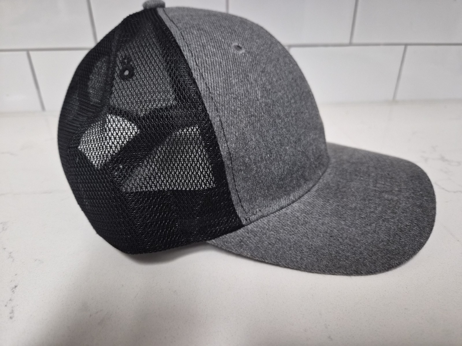 Universal Studios Slideback Baseball Cap Gray/Bla… - image 2