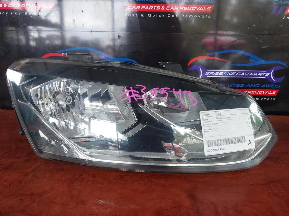 VOLKSWAGEN POLO 2014-2017 RIGHT HEADLAMP Hatchback  - image 2 of 4