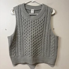 Melrose and Market Women's Gray Cable Knit Sleeveless Sweater Vest Layering L