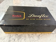 Kodak Duaflex II De Luxe Flash Outfit Black Box Camera with Accessories  Bulbs